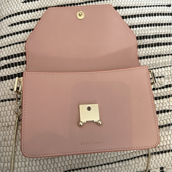 Sticky lemon bag. - Picture 9 of 14